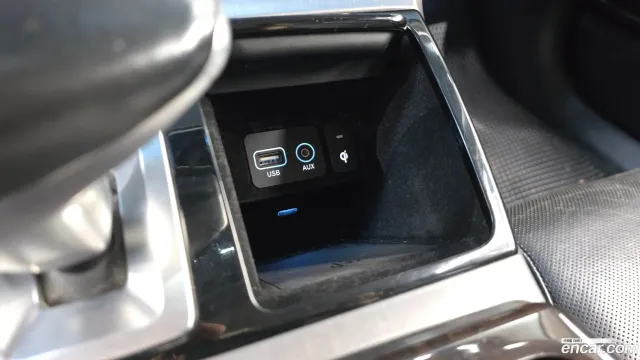Genesis G90 (EQ900)
