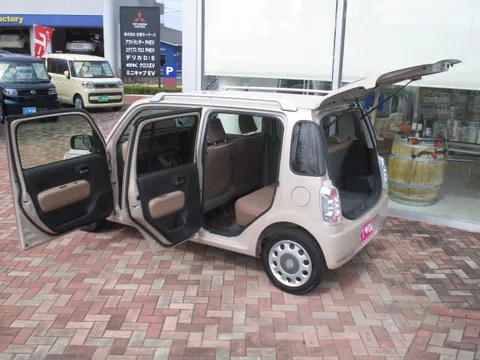 Daihatsu Mira Cocoa