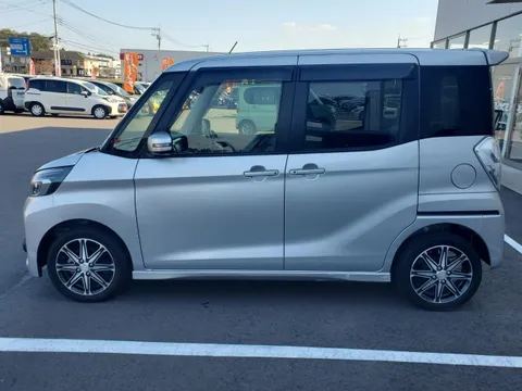 Mitsubishi eK Space Custom