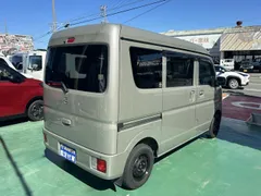 Nissan Clipper Van