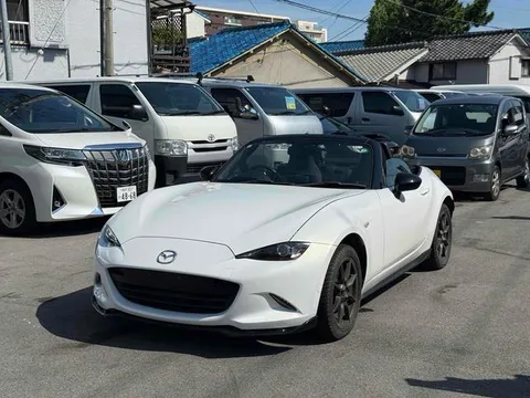 Mazda MX-5 (Roadster)