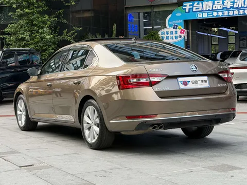 Skoda Superb