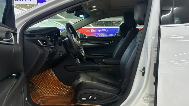 Cadillac XTS