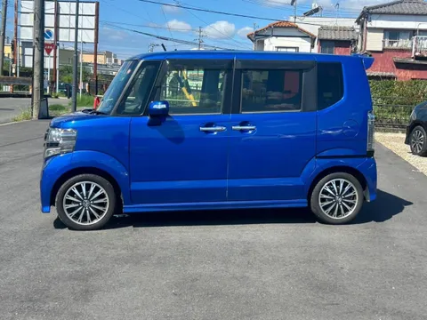 Honda N-BOX Custom