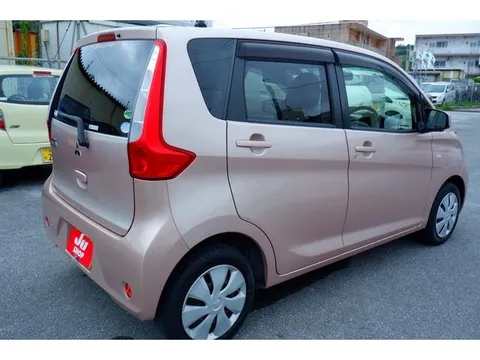 Mitsubishi eK Wagon