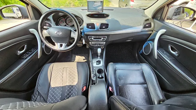 Renault SM3