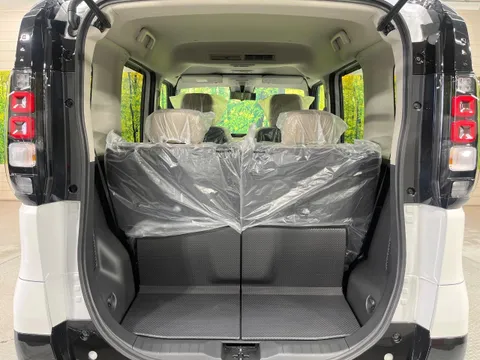 Mitsubishi Delica Mini