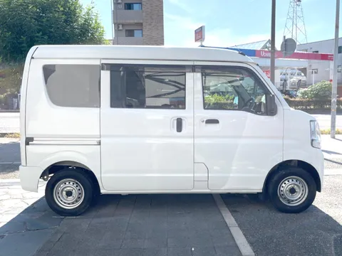 Nissan Clipper