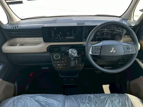 Mitsubishi Delica Mini