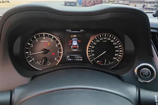Infiniti Q50L