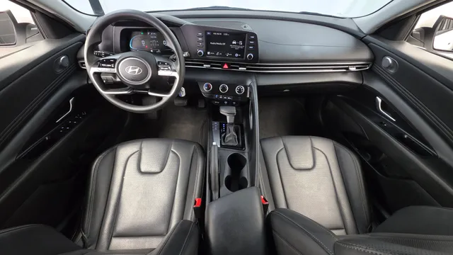 Hyundai Elantra (Avante)