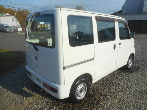 Toyota Pixis Van