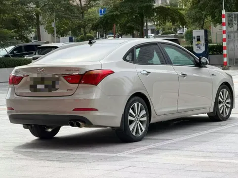 Hyundai Mistra