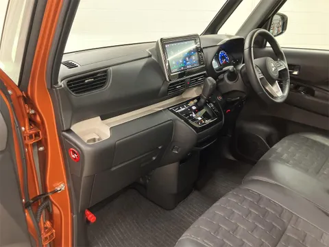 Mitsubishi Delica Mini