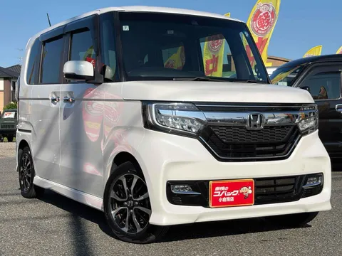 Honda N-BOX Custom