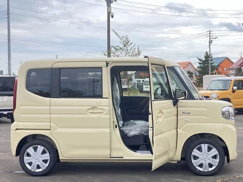 Suzuki Spacia