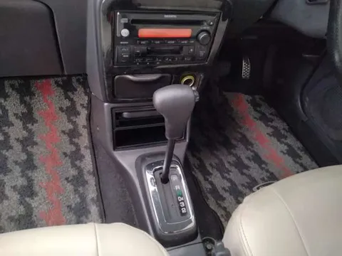 Daihatsu Mira Gino