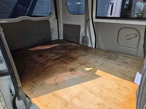 Mitsubishi Minicab Van