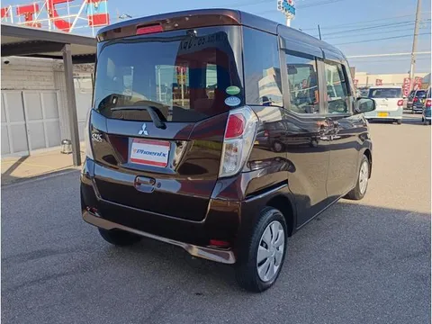 Mitsubishi eK Space