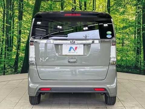 Honda N-BOX Slash