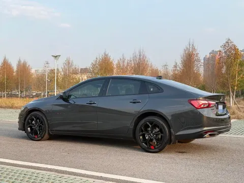 Chevrolet Malibu XL