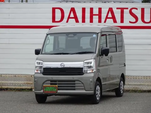 Nissan Clipper Van