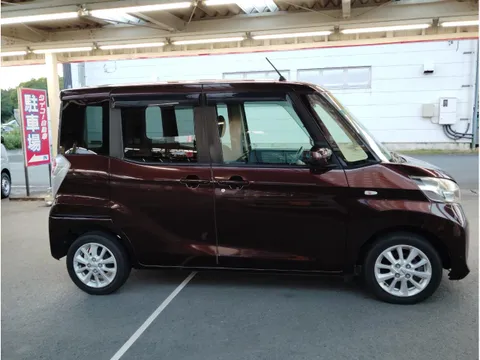 Nissan Dayz Roox