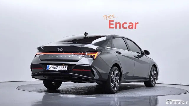 Hyundai Elantra (Avante)