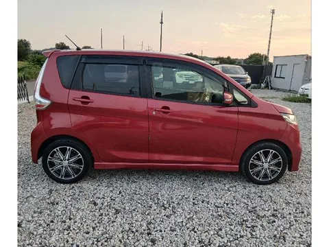 Mitsubishi eK Custom