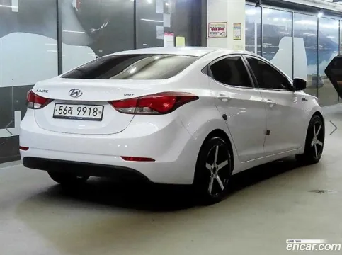 Hyundai Elantra (Avante)
