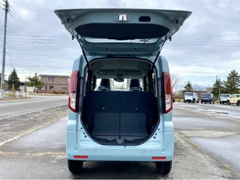 Suzuki Spacia