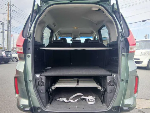 Honda Freed Plus