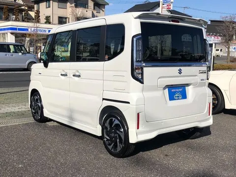 Suzuki Spacia Custom