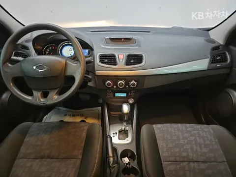 Renault SM3