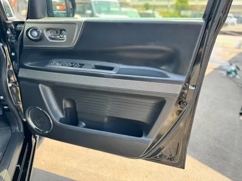 Honda N-BOX Slash
