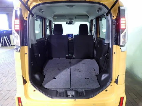 Suzuki Spacia Custom