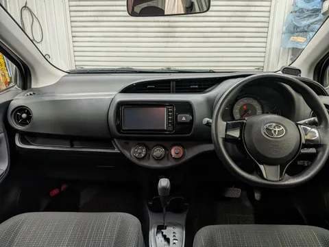 Toyota Yaris (Vitz)