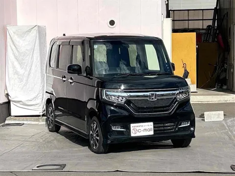 Honda N-BOX Custom