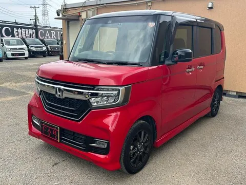 Honda N-BOX Custom