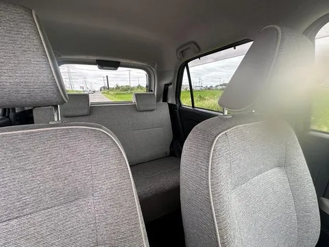 Daihatsu Mira Tocot
