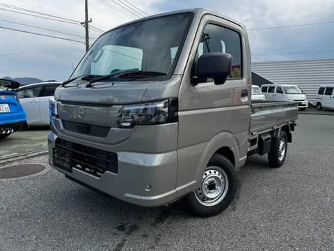 Nissan Clipper Truck