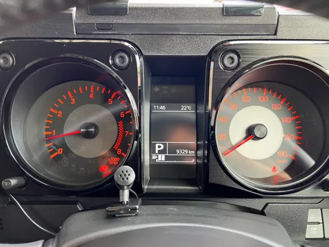 Suzuki Jimny Sierra