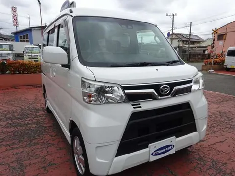 Daihatsu Atrai Wagon