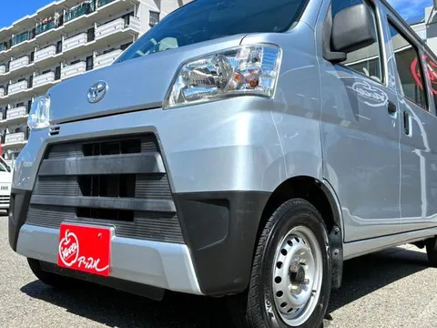 Toyota Pixis Van