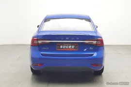 Roewe i5