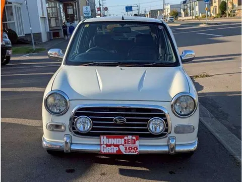 Daihatsu Mira Gino