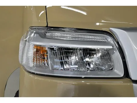 Toyota TownAce Van