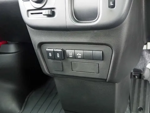 Nissan Clipper Van