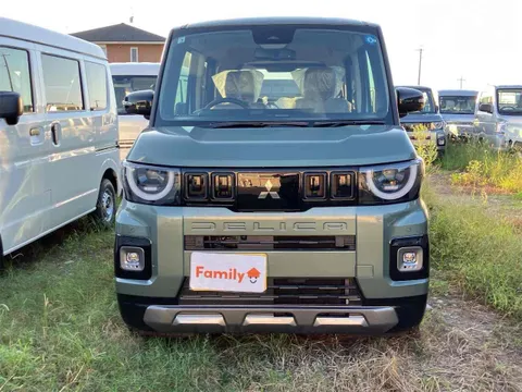 Mitsubishi Delica Mini