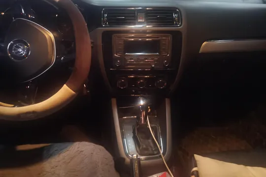 Volkswagen Sagitar